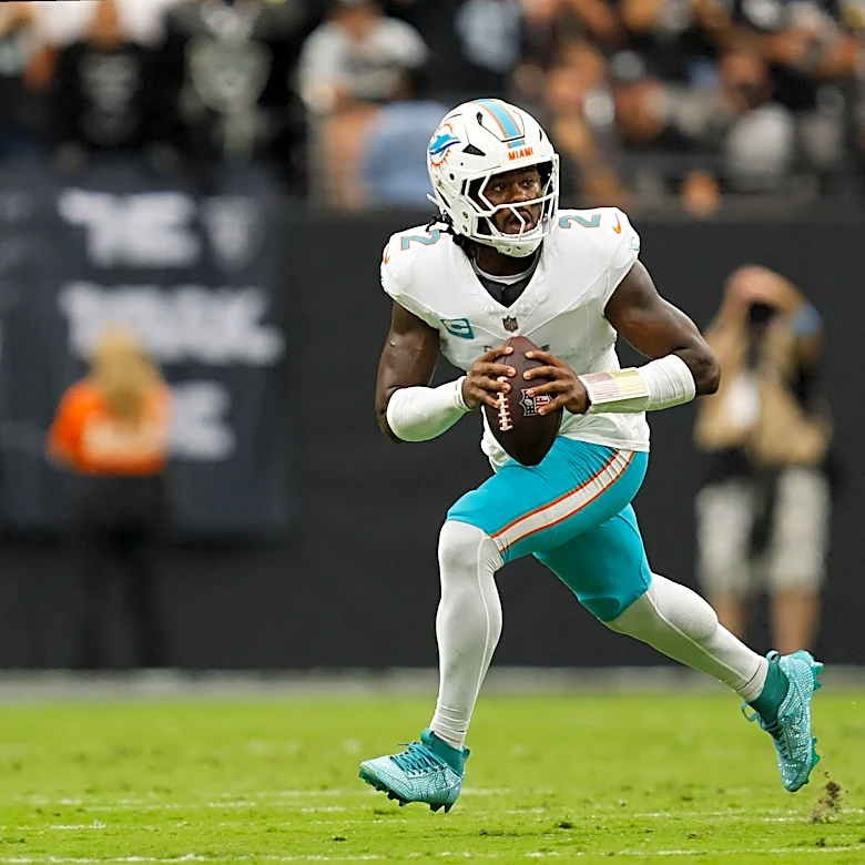 Watch: Malik Willis calls his own number for first Dolphins TD