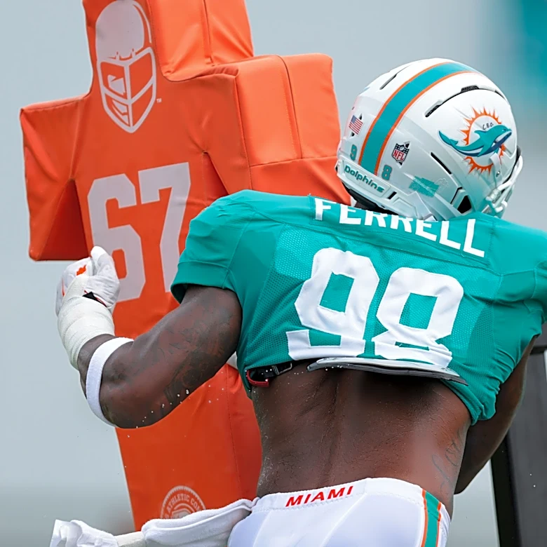 Dolphins announce 4 roster moves ahead of Week 2 matchup vs. 49ers