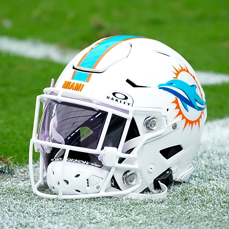 Dolphins waive LB just one day after recording his first NFL tackle