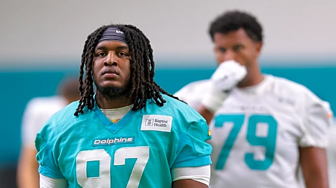 Dolphins re-sign pass rusher, release defensive lineman