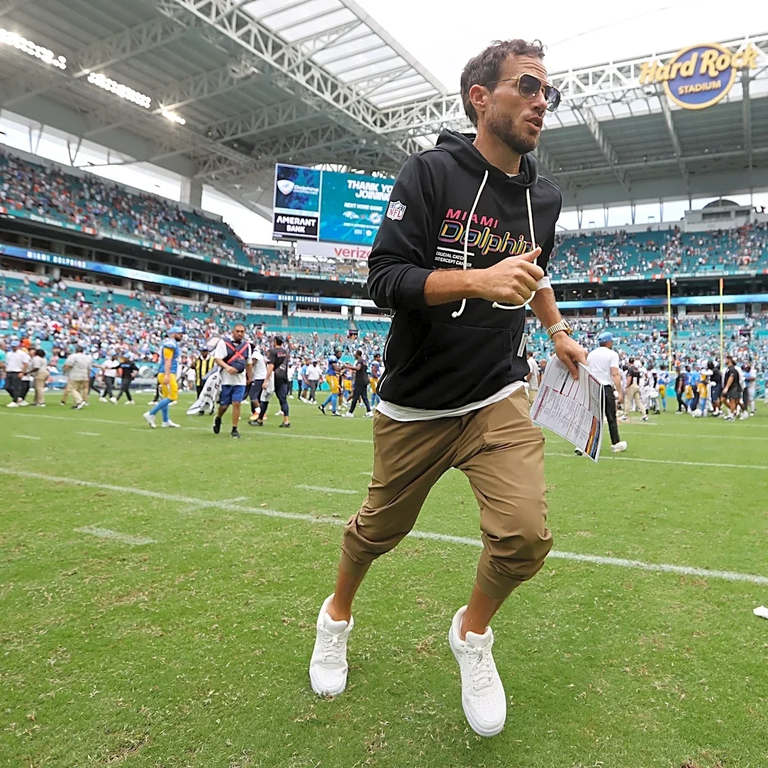 Former Dolphins head coach already on the hot seat again