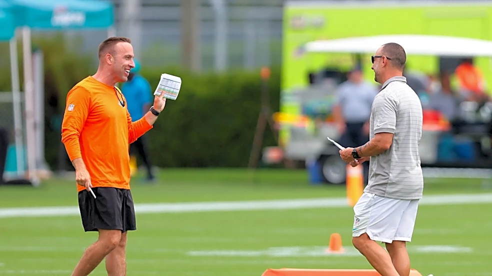 Dolphins get help during bye week in quest for 1st overall pick