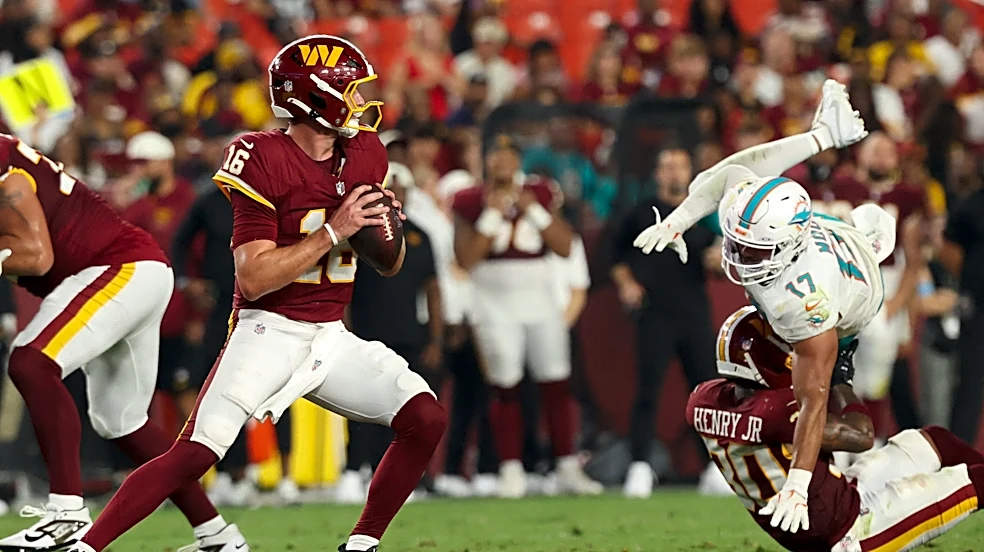 Injured Dolphins rookie pass rusher won't be back this week