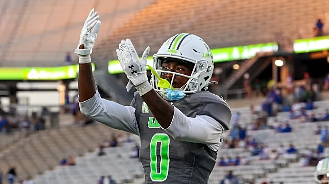 Iverson Hooks following Tez Johnson's path to Oregon