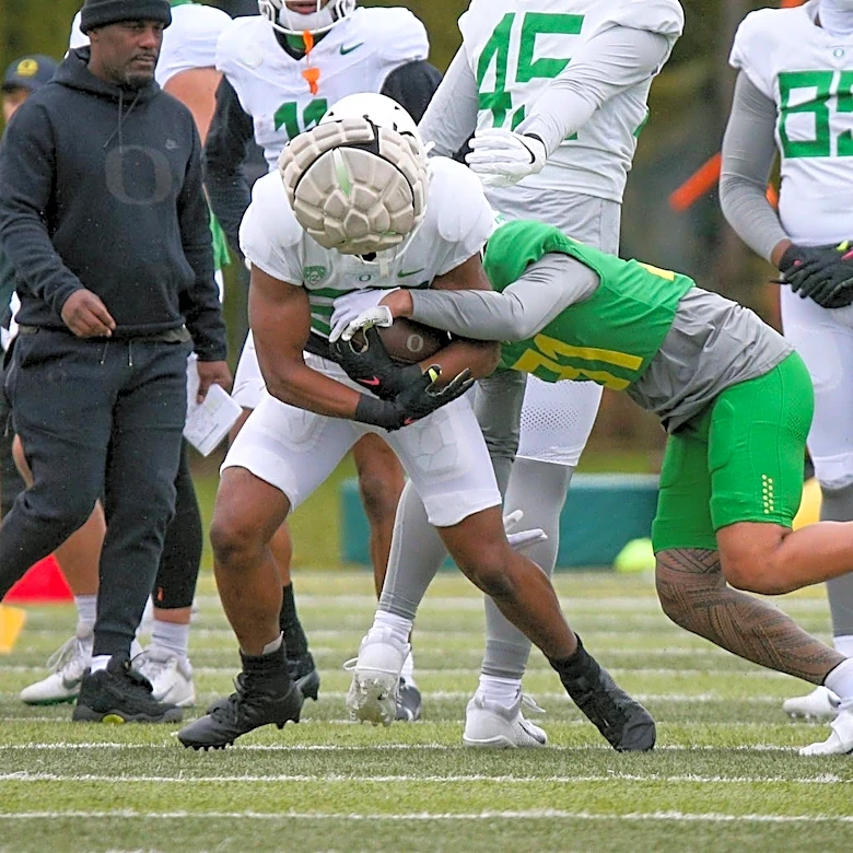 Dan Lanning makes bold claim about Oregon defense after fall scrimmage