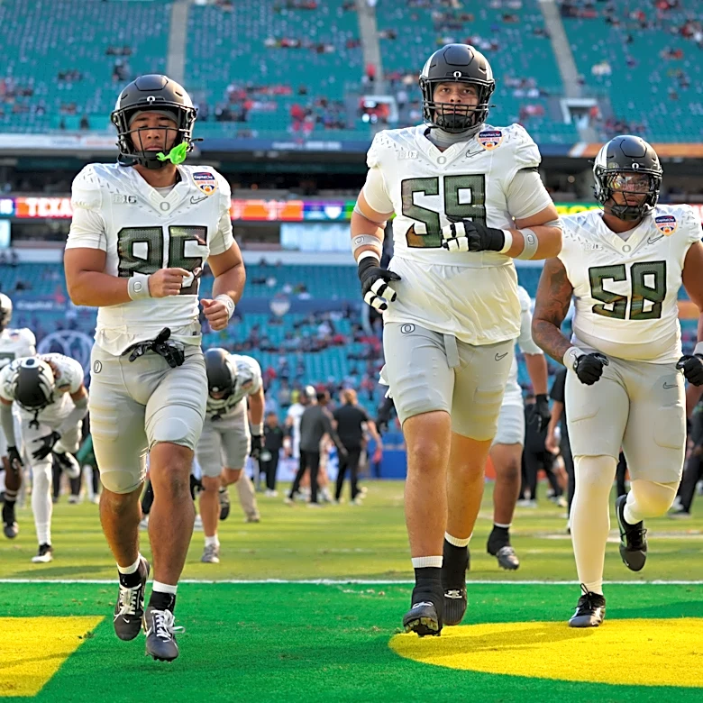 Dan Lanning expects multiple OL combinations in Oregon opener