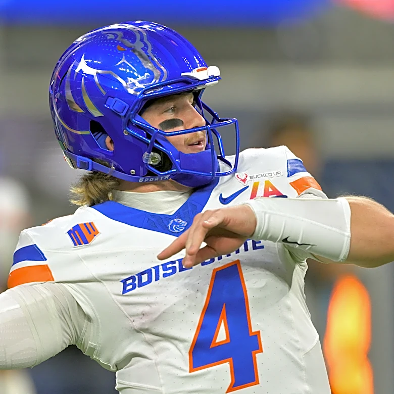 Boise State Broncos reveal uniforms for Week 1 vs. Oregon Ducks