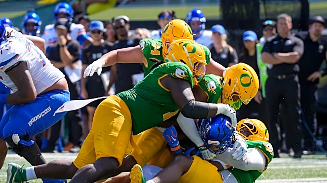 Oregon's pass rush thrives, run defense stumbles in Week 1 victory