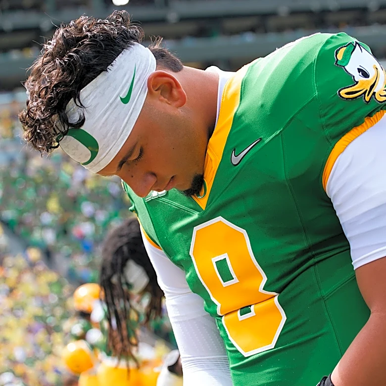 Ducks drop slightly in US LBM Coaches poll after close victory