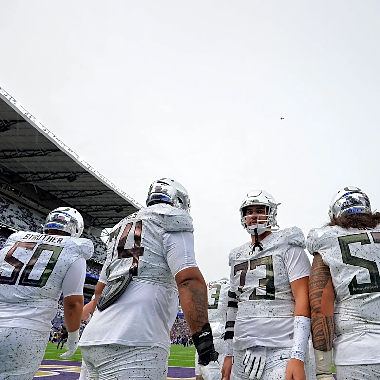 Dan Lanning encouraged by Oregon OL performance in Week 1