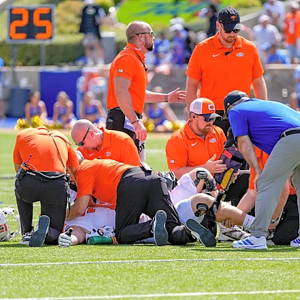 Oklahoma State loses top lineman ahead of Oregon Ducks matchup