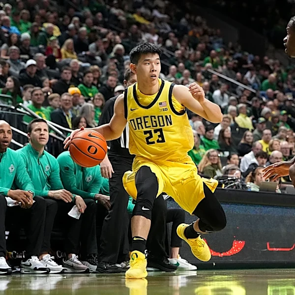 Oregon adds G Wei Lin back to roster for 2026-27 season