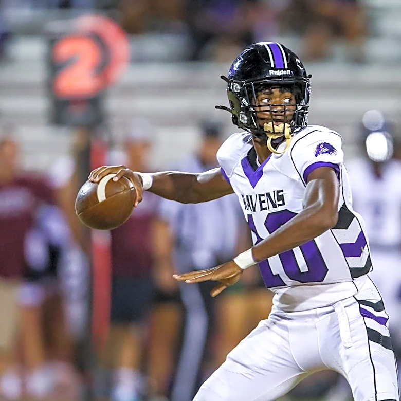 2028 QB Josiah Boyd down to 3 schools, visiting Oregon this week