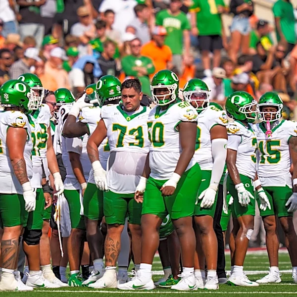 Oregon players take ownership after Dan Lanning calls out leadership