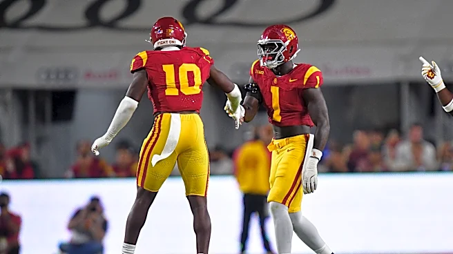 What should the Oregon Ducks expect from the USC Trojans' defense?