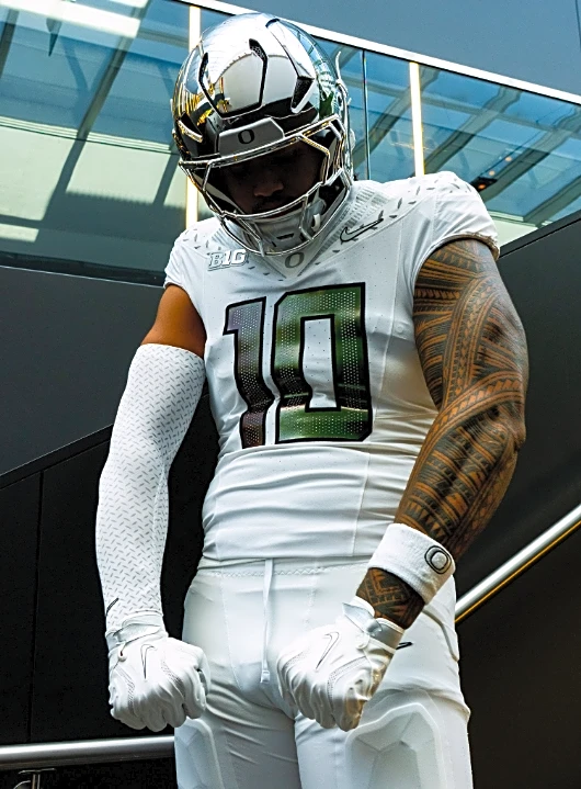 Oregon breaks out new helmets for 'Storm LA' themed jerseys vs. USC