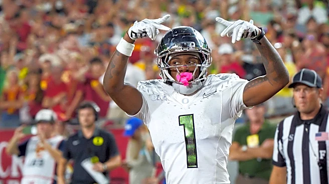 Oregon Ducks fans react to victory vs. USC Trojans, Dante Moore injury