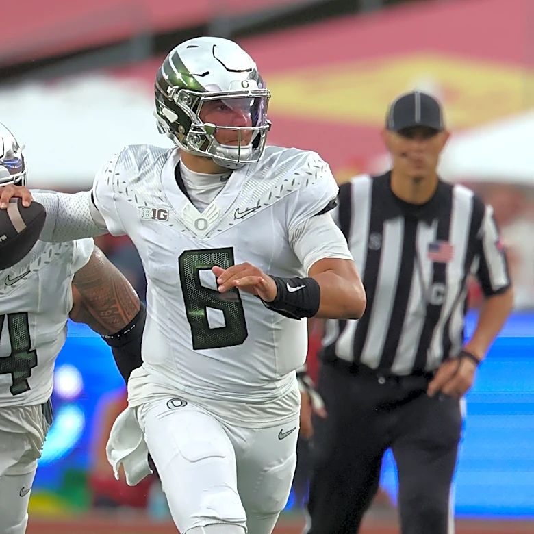 Week 4 Report Card: Ducks surge to beat Trojans, receive high grades