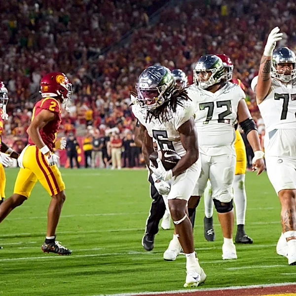Where Oregon Ducks' offense ranks nationally after Week 4