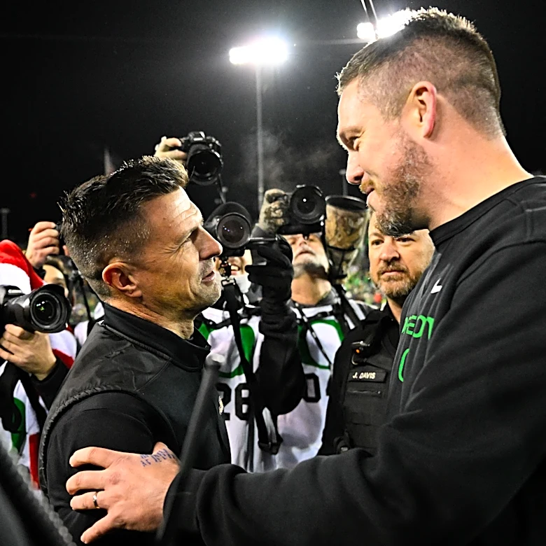 Dan Lanning: Bob Chesney reached out about QB Dante Moore after injury