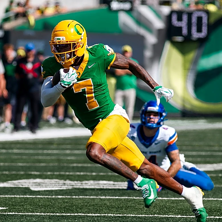 Oregon Ducks open as favorites in Big Ten home opener vs. UCLA