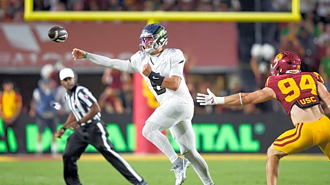 Dylan Raiola's calm leadership easing Oregon's transition at QB