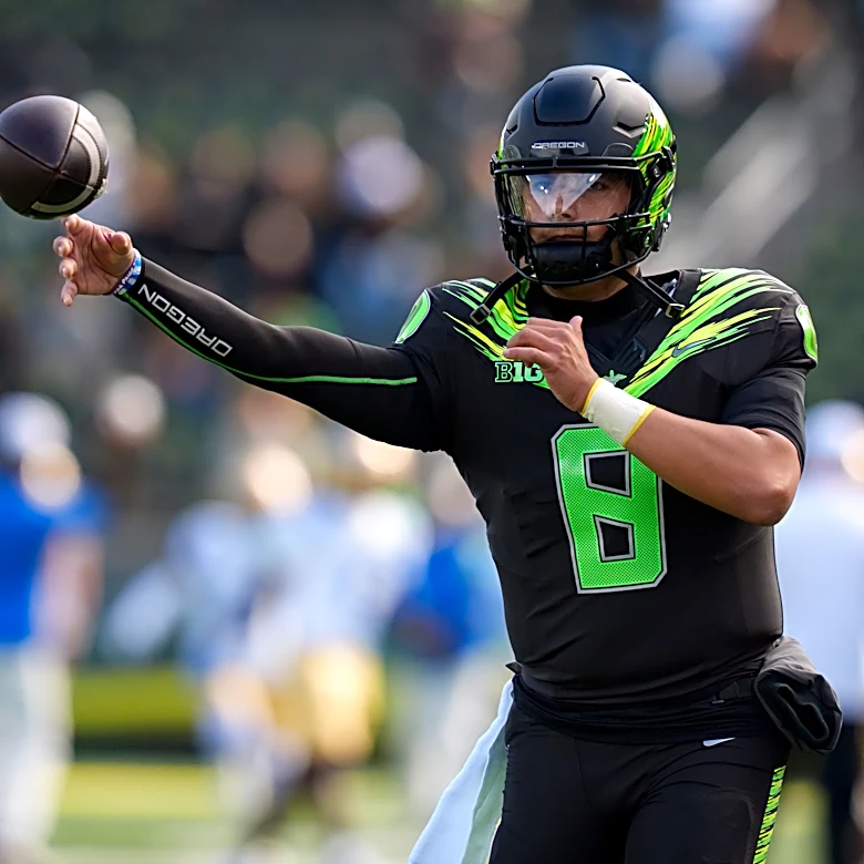 Oregon QB Dylan Raiola shoulders blame after offense falls flat vs. UCLA