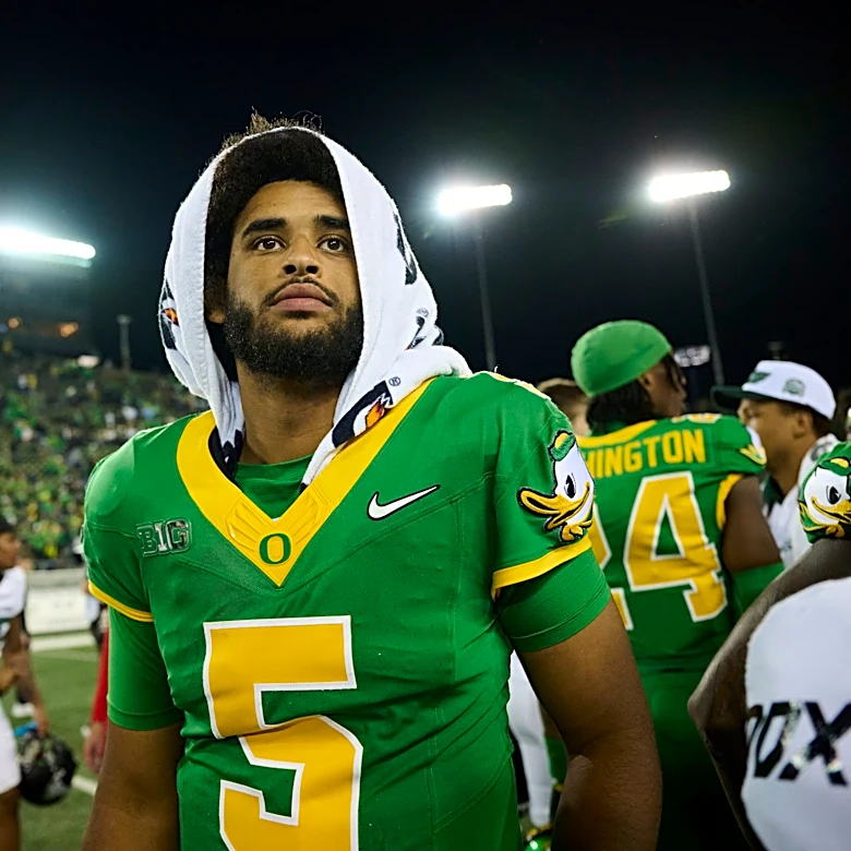 BREAKING: Oregon QB Dante Moore will not return to field in 2026