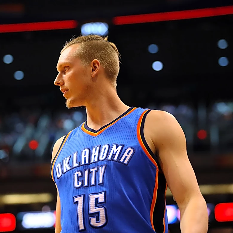 Kyle Singler posts disturbing videos claiming Coach K 'set me up'