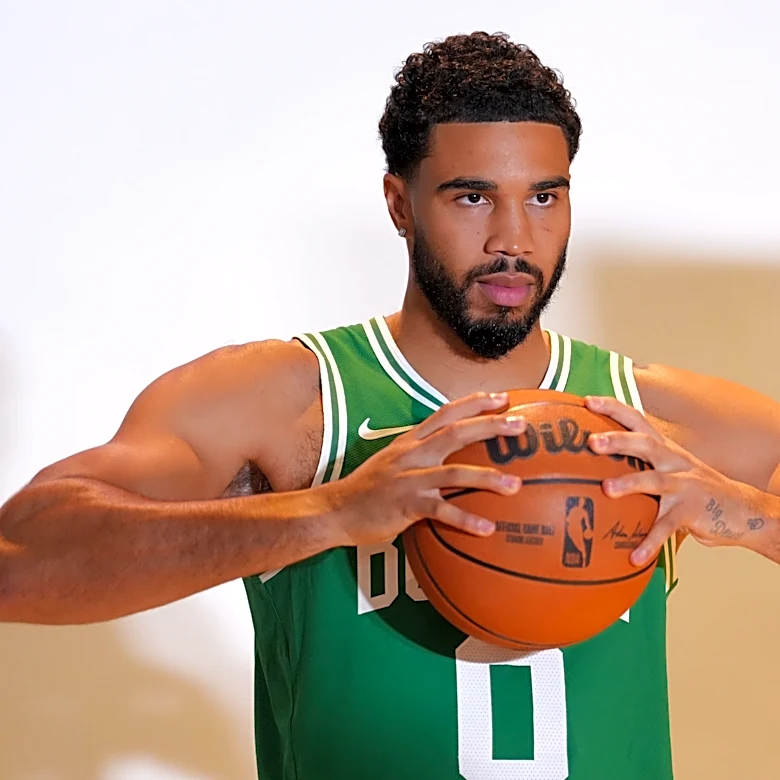 Two Duke alumni featured in brand new NBA commercial