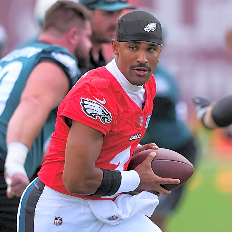 Vic Fangio offers his critique of Jalen Hurts at training camp