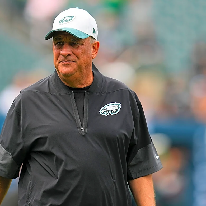 Vic Fangio names Eagles’ deepest position on defense