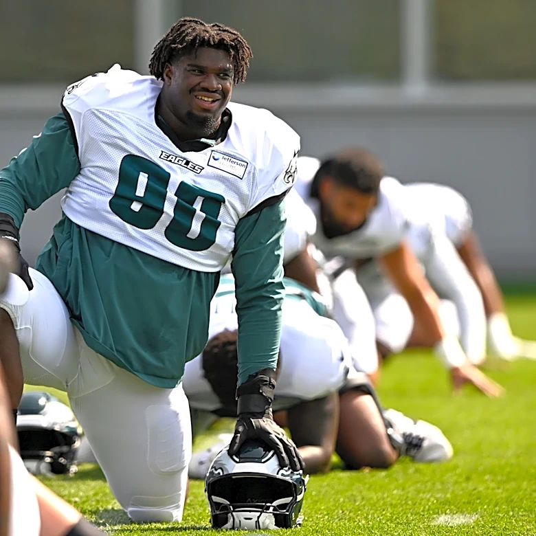Eagles’ defensive line gives Vic Fangio a schematic edge
