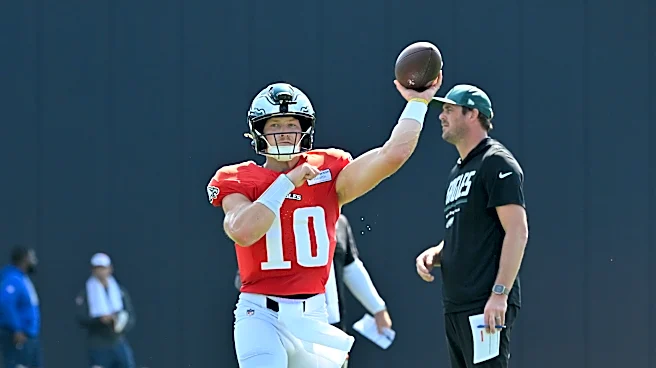 Eagles keep four quarterbacks on initial 53-man roster