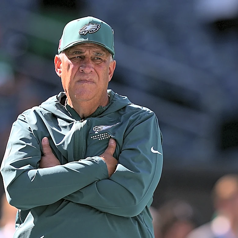 Vic Fangio sends a blunt message about the Eagles' Week 1 pass rush