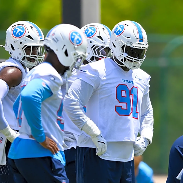 Early look at Tennessee’s defensive depth chart against the Eagles