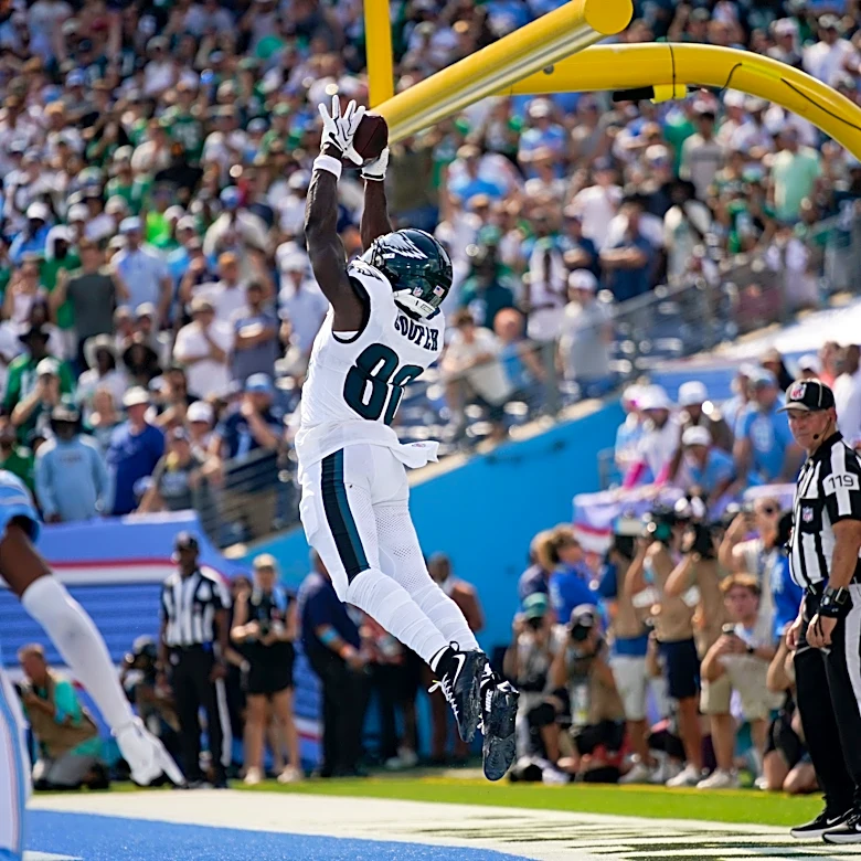 Five Eagles standouts from dramatic 24-20 win over Titans
