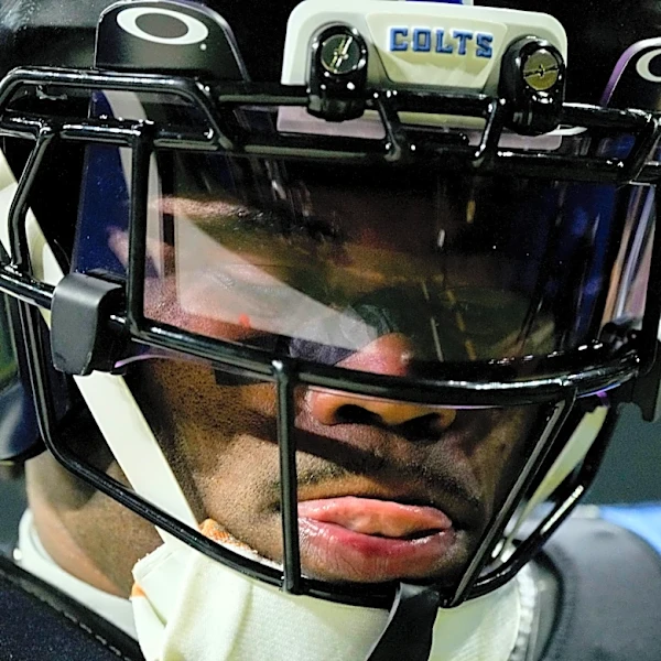 Eagles sign Kenny Moore II to practice squad ahead of matchup with Bears