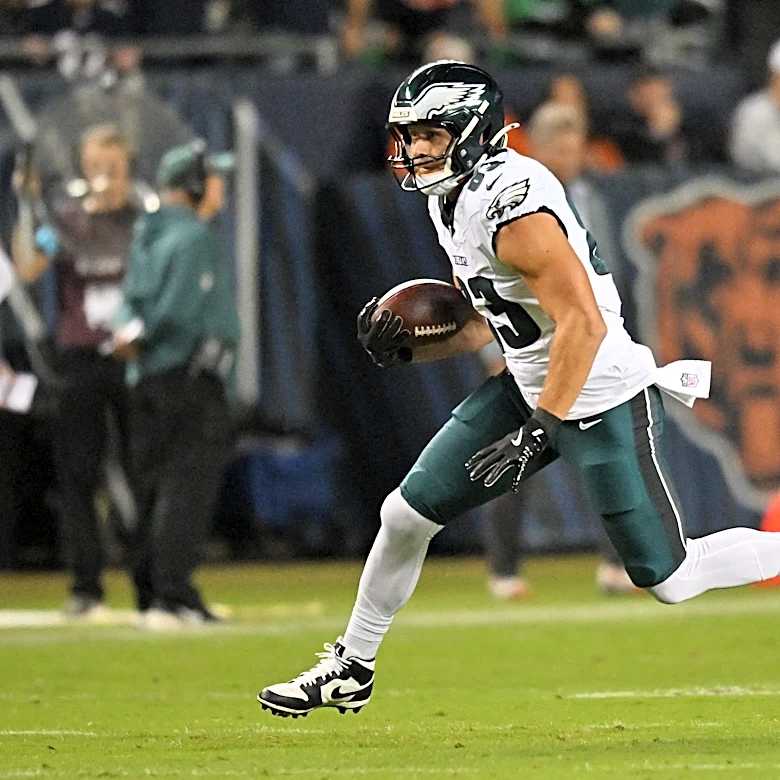 How injuries at tight end have reshaped Sean Mannion's Eagles offense