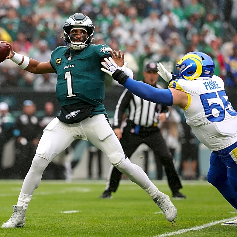 Eagles’ third-down nightmare leaves offense with nowhere to hide