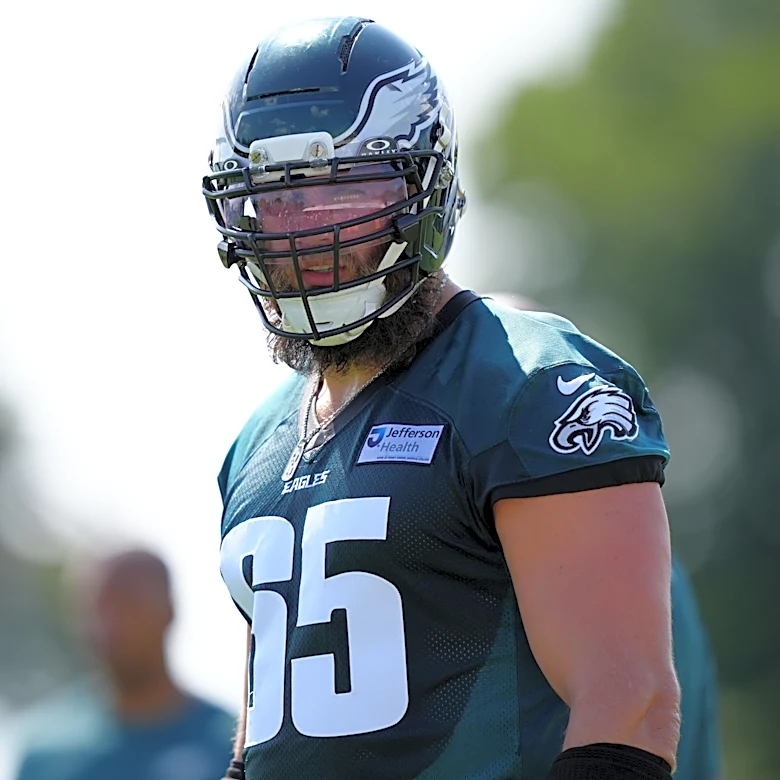 Lane Johnson leaves Philadelphia exactly as an Eagle should