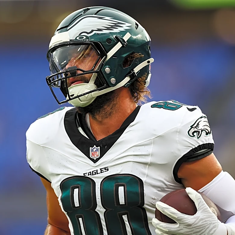 Dallas Goedert practices as Eagles remain without four key starters