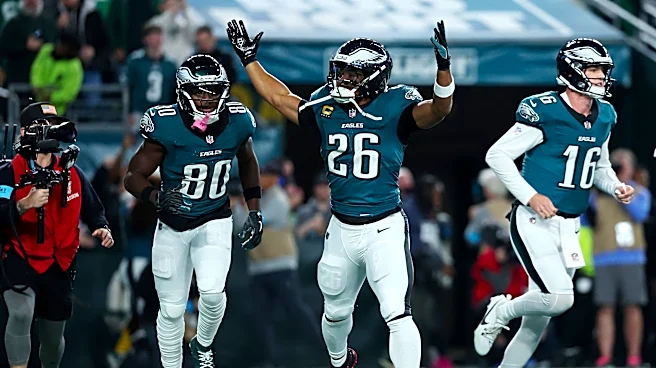 Saquon Barkley suffers back injury during Eagles-Cowboys matchup