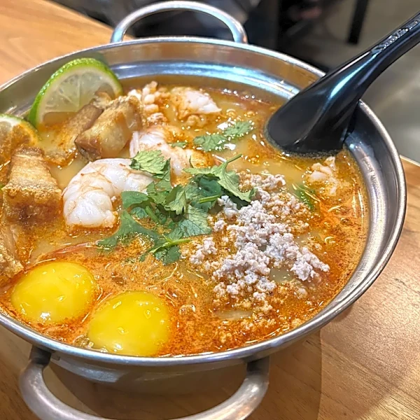 Pasadena’s Kwan Kitchen Proves There’s Great Thai East of East Hollywood