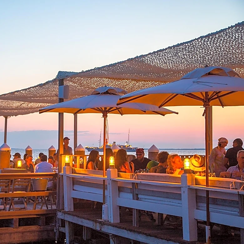 Three Days of Vineyard Yoga, Celeb Hot Spots, and Surf Shack Tacos in the Hamptons