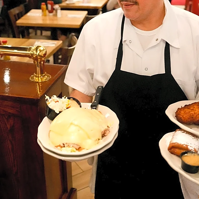 The Role of a Food Runner Is Changing. Is the Compensation?