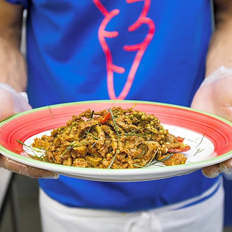 A Cult Favorite Thai Is Back From the Dead — With Diverse Dishes and Searing Heat