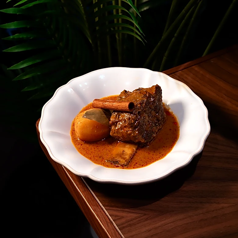 A Chic River North Restaurant Explores Thailand’s Regional Cuisines