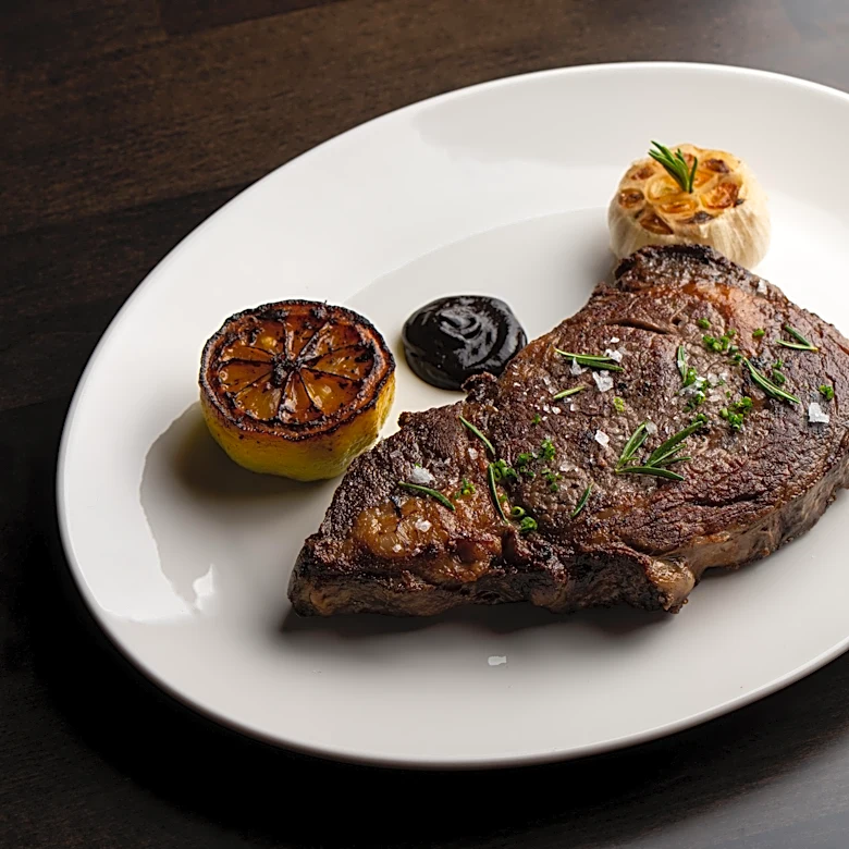 Kali Steak Is a Los Angeles Steakhouse Worthy of Its Michelin Star