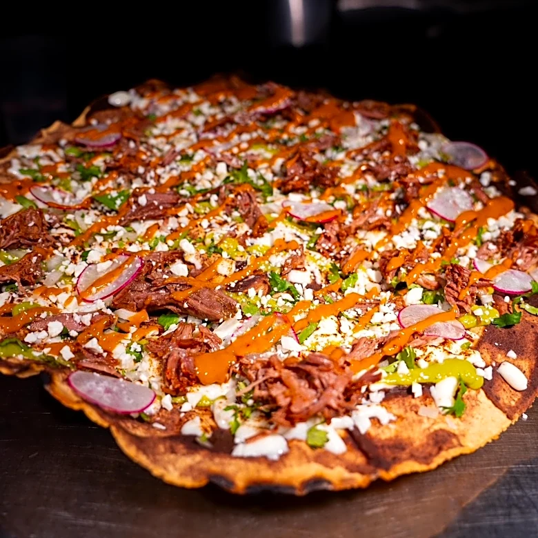 A Cantina Serving Oaxacan Tlayudas Arrives in Forest Park